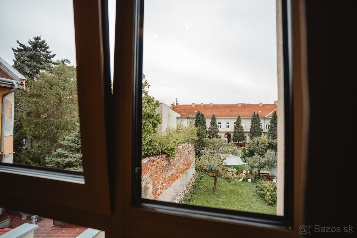 Na prenájom 2 izbový byt v centre Košíc - 4