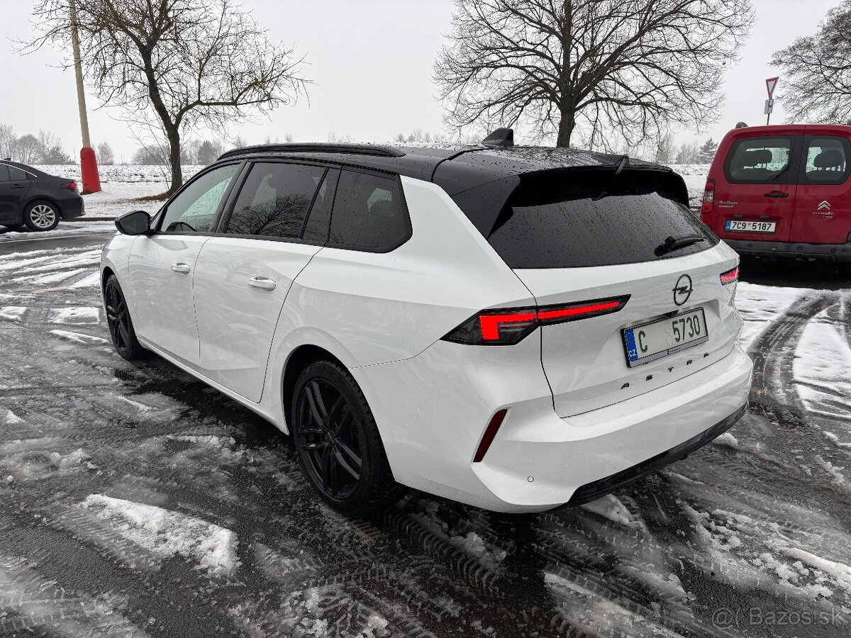 Opel Astra L 1,5 diesel , automat - 4