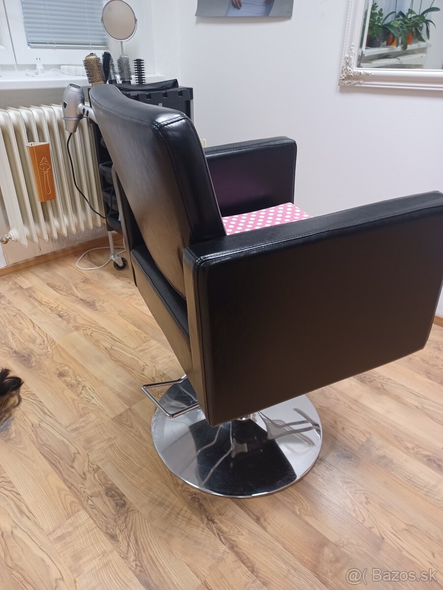 Vybavenie do kadernictva - 4