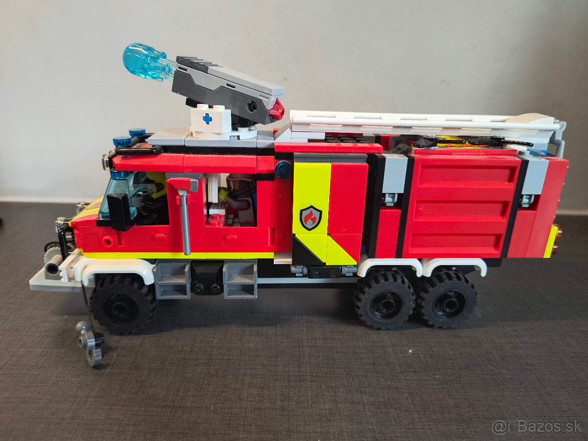 lEGO 60374 Hasici - 4
