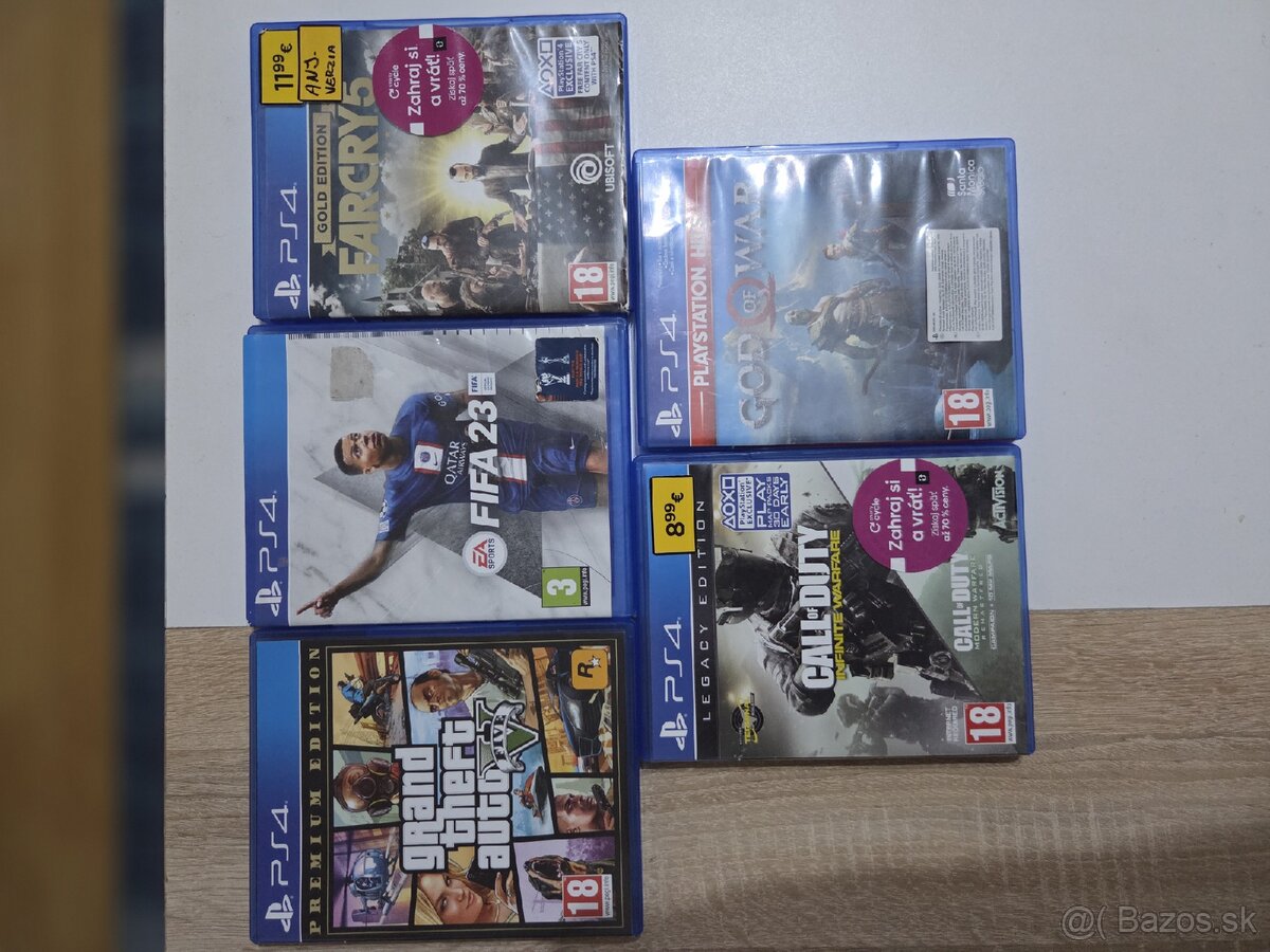 PS4 PRO 1TB – 2 ovládače + 5 hier - 4
