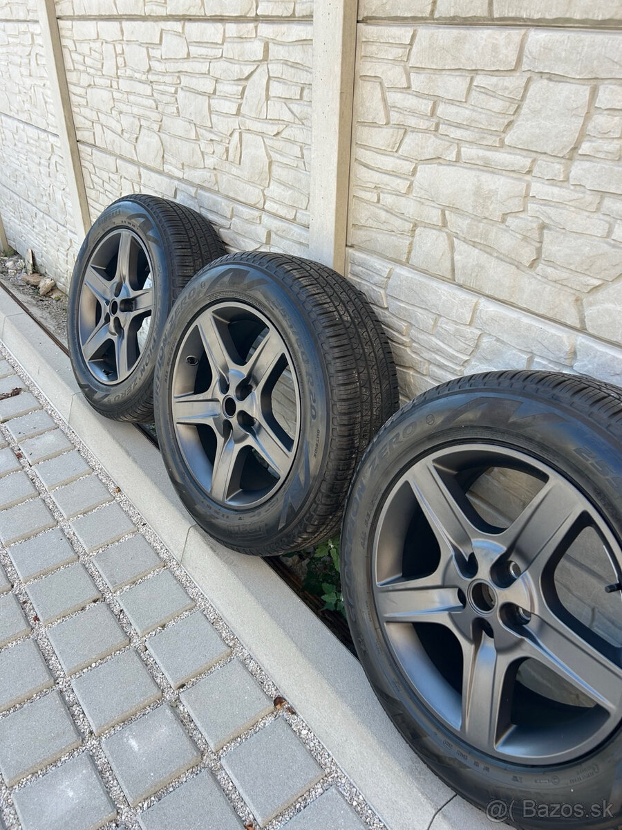 Land Rover Defender disky s pneu a TPMS - 4