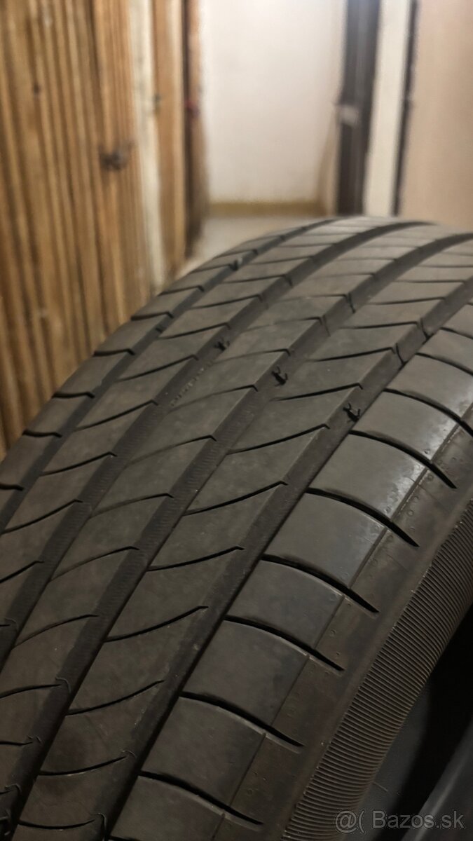 Predám sadu letných pneumatík Michelin Primacy 4 205/55/R16 - 4