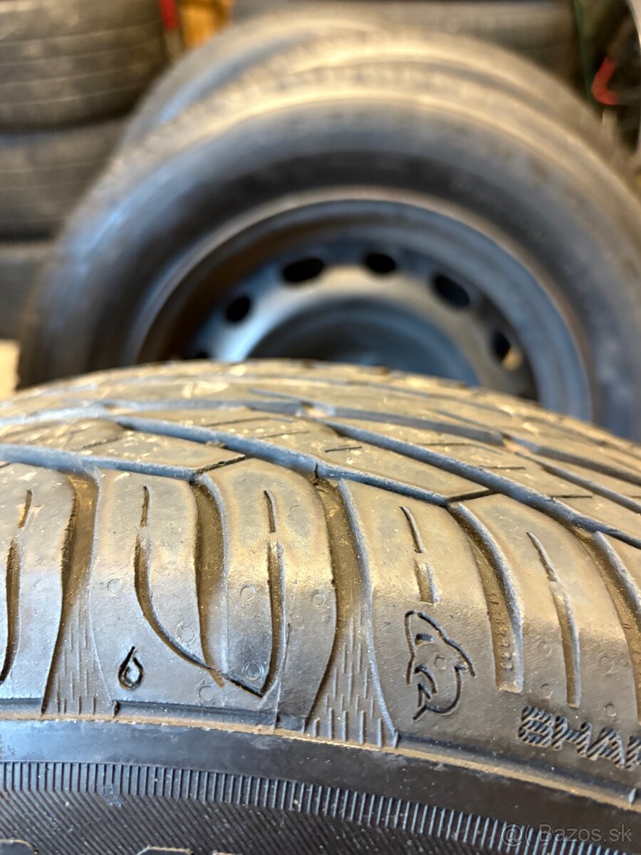 Letné pneu 205/65r15 - 4