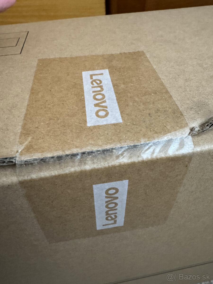 Lenovo ThinkVision P34WD-40 - 4