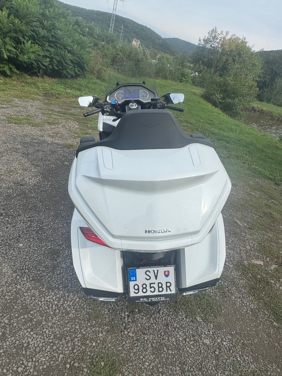 Honda Goldwing DCT TOUR - 4