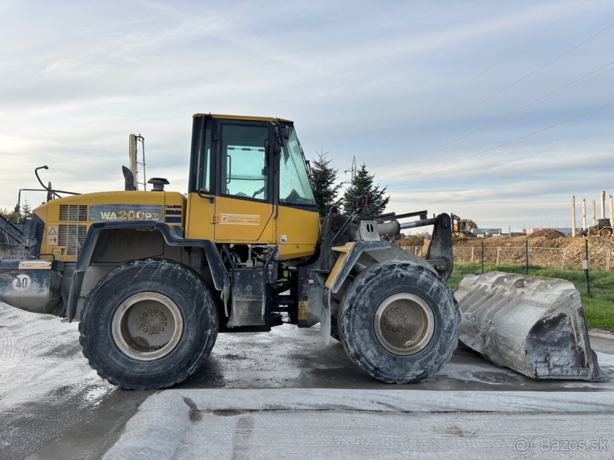 KOMATSU WA 200-6 - 4
