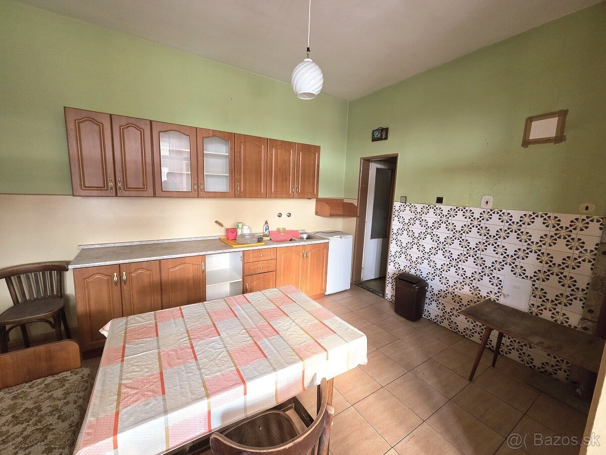 Na predaj rodinný dom v obci Trstice - 4