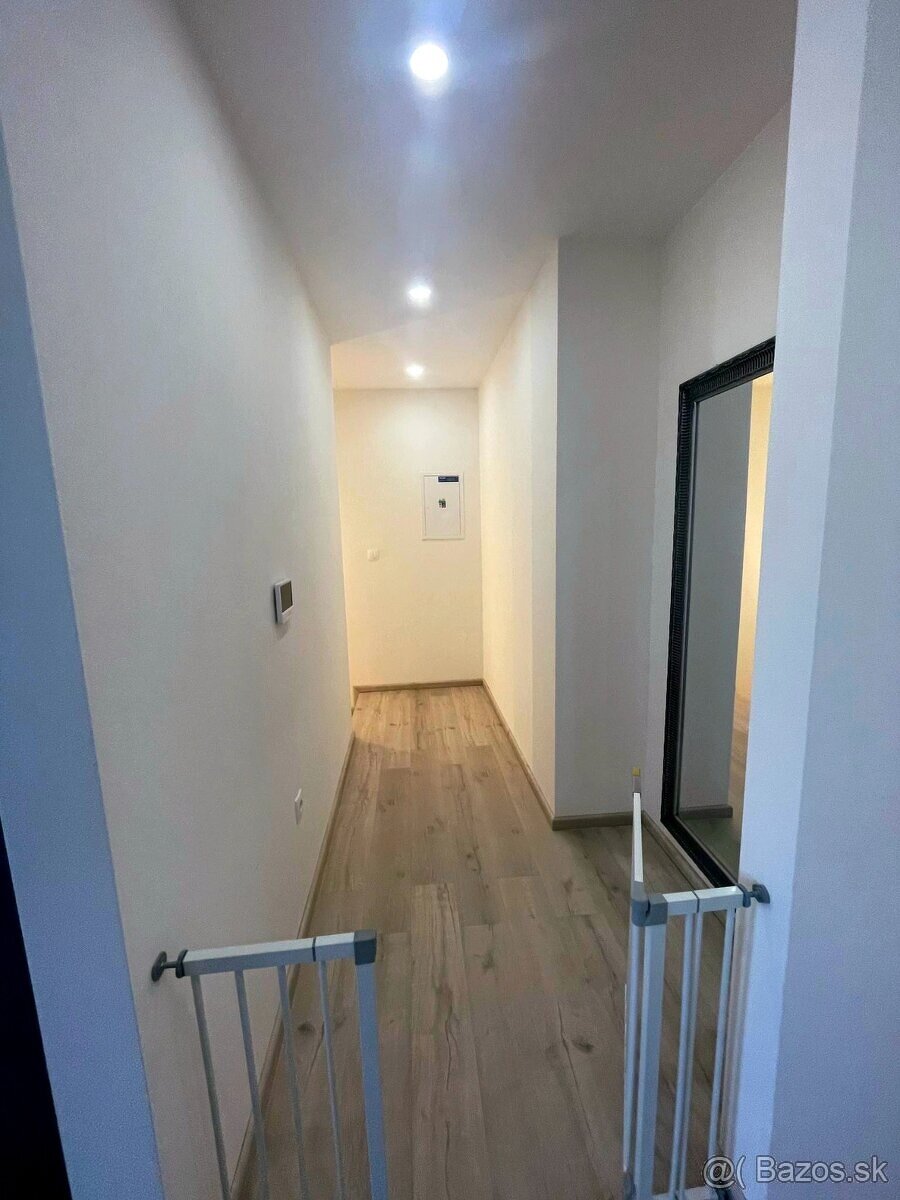 Moderný 3 izbový byt na predaj Vrakúň - 4