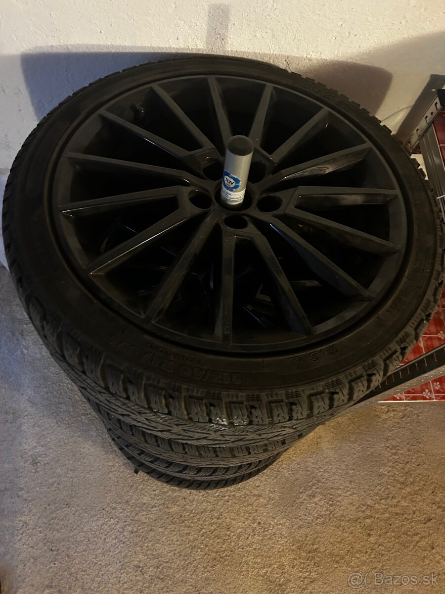 Hliníkové disky, Škoda R17, 5x100 zimné pneu 215/40R17 - 4