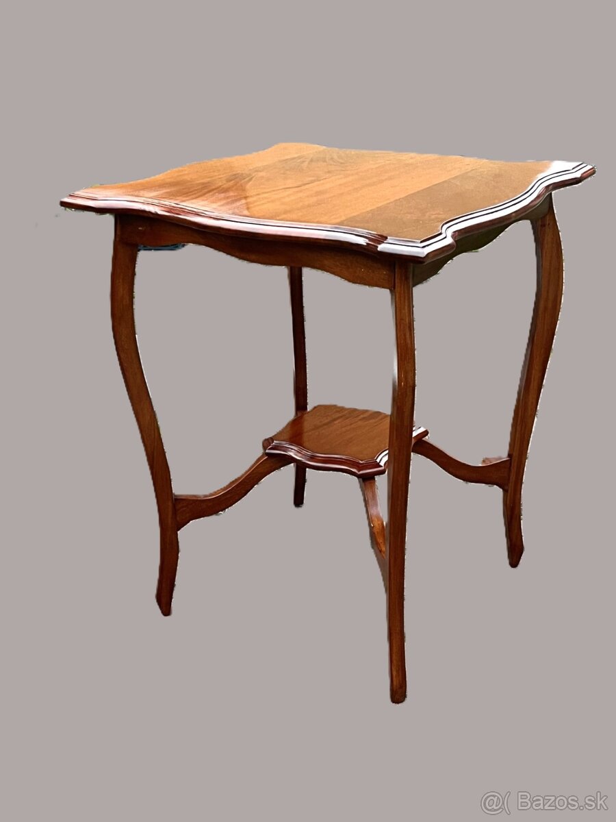 Vyrezávaný Starožitný Stolík - 4