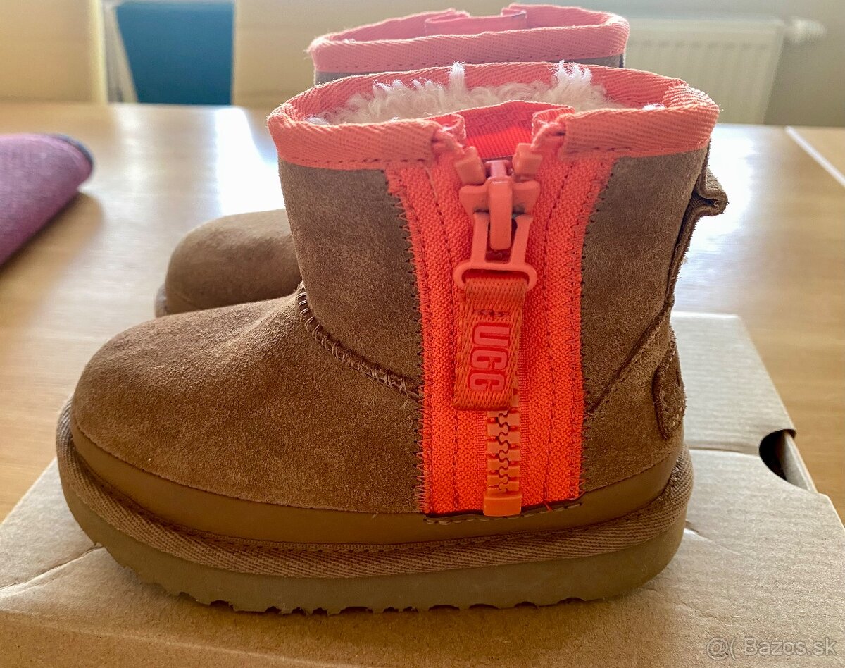 Detské cizmy UGG Classic mini Zipper, v. 25 - 4
