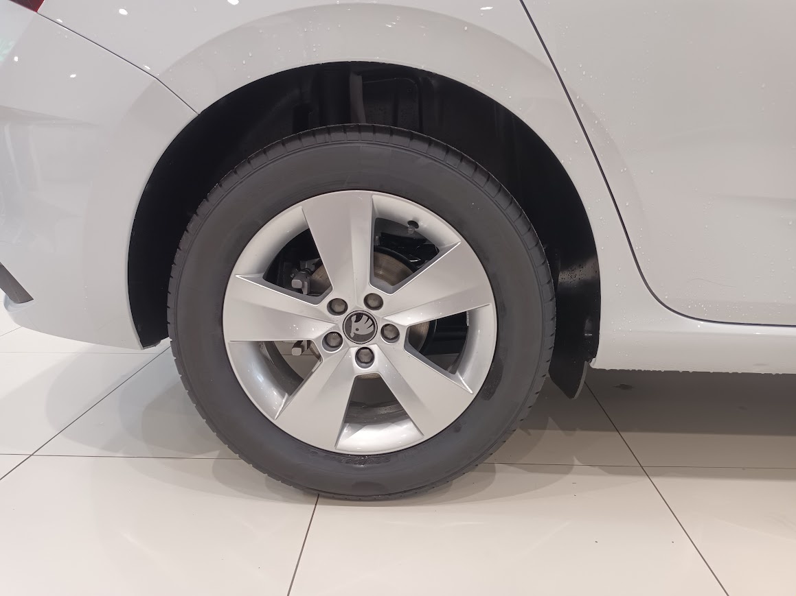 Škoda Scala Selection 1.0TSI 70kW NOVÁ - 4