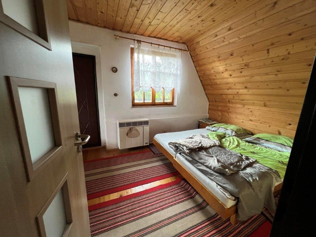 Chata, či rodinný dom, Drienica - 4