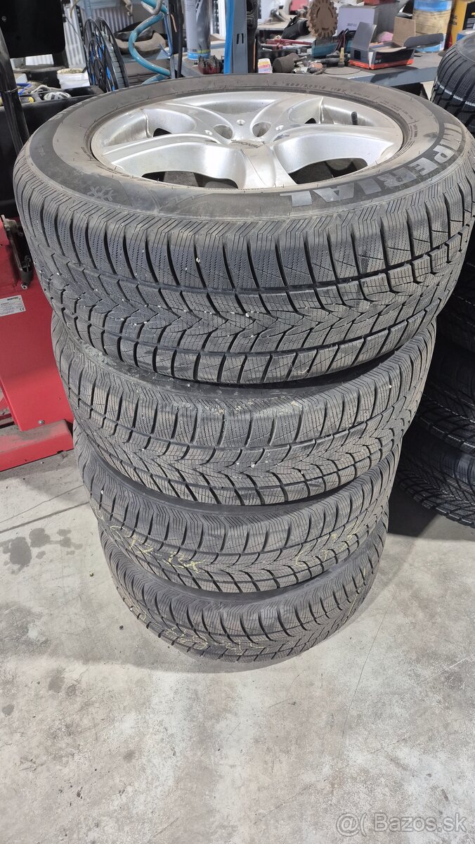 Zimne pneu na diskoch Audi Q7 - 4