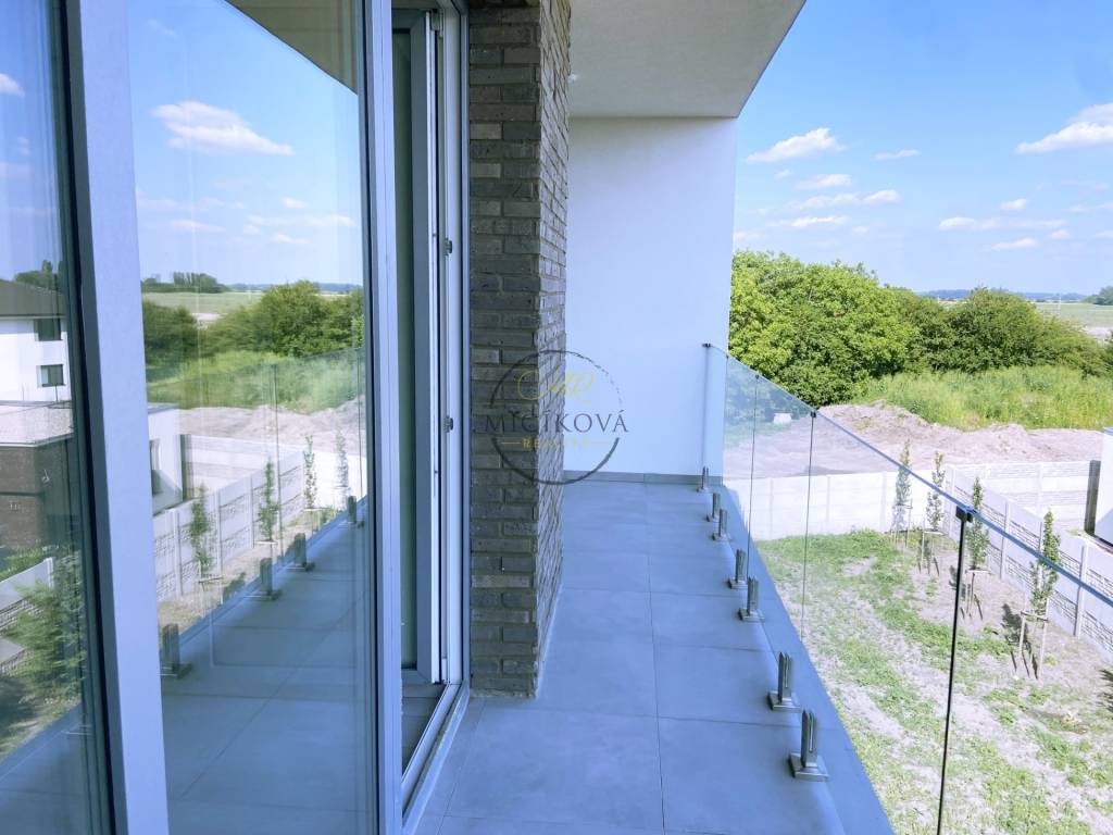 Dvojizbový byt s terasou 11,59 m2 v meste Galanta - 4