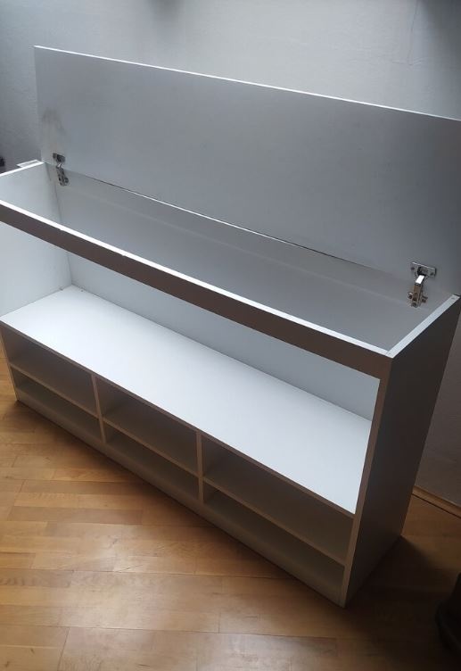 Výstavná skriňa - 4