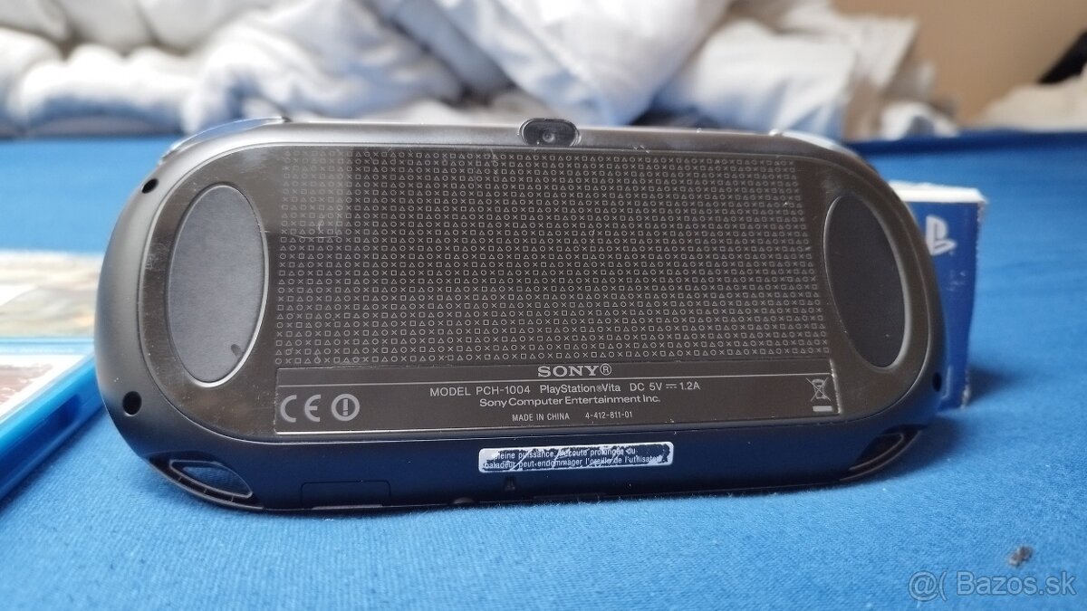 PS Vita 8GB SD s príslušenstvom - 4