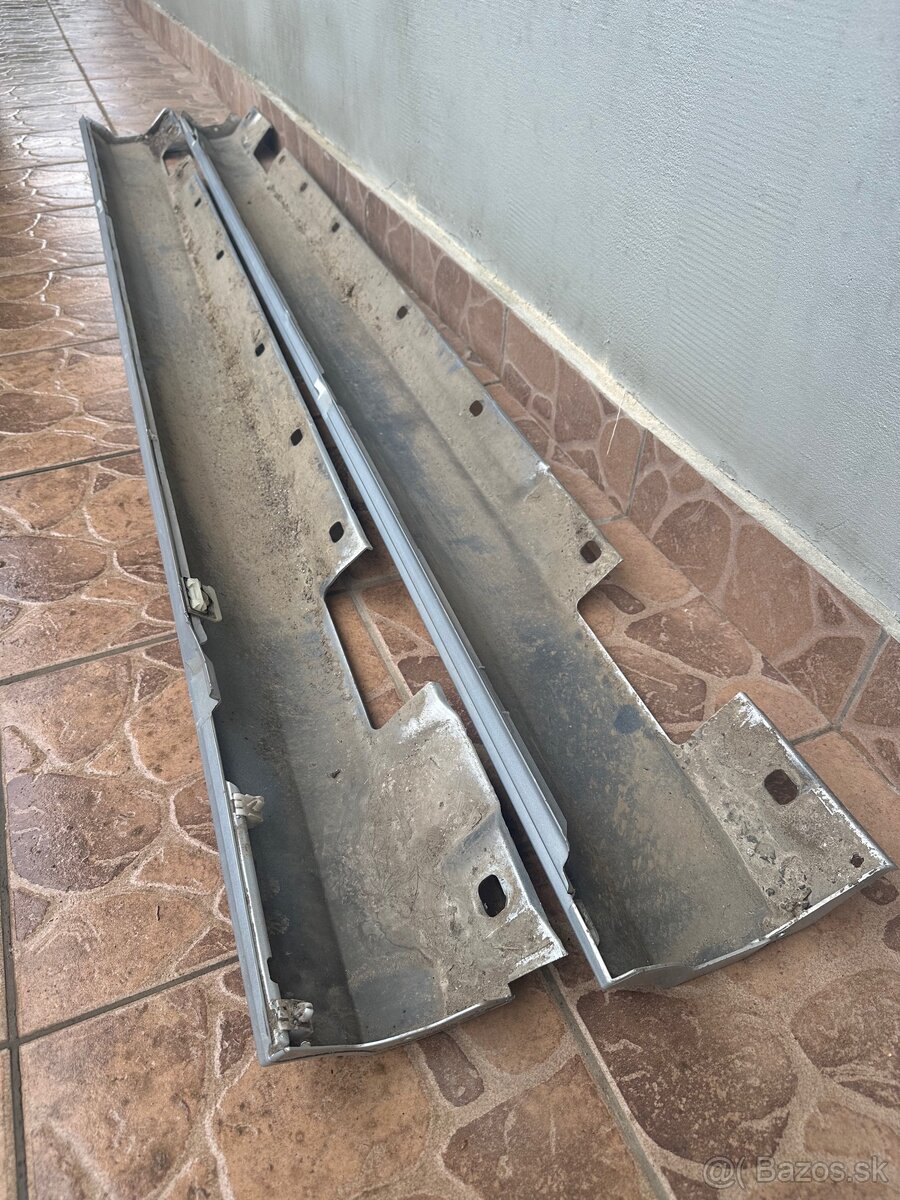 bočné prahy Mercedes-Benz W204 - 4