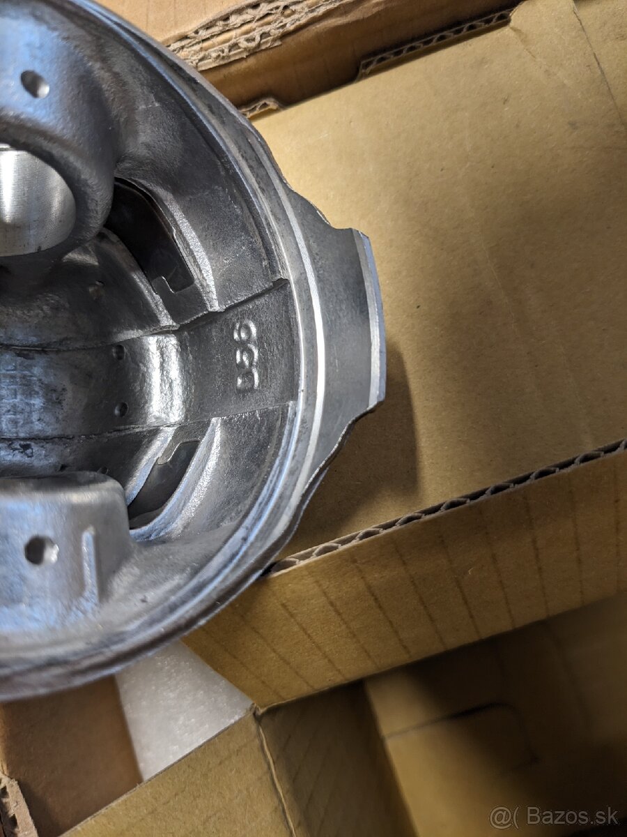 Mitsubishi/Hyundai 2.5 piesty - 4