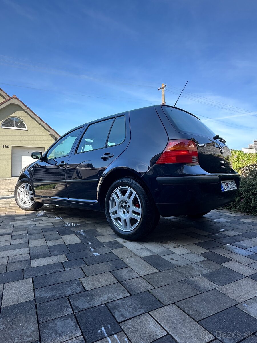 Volkswagen Golf 4 - 4