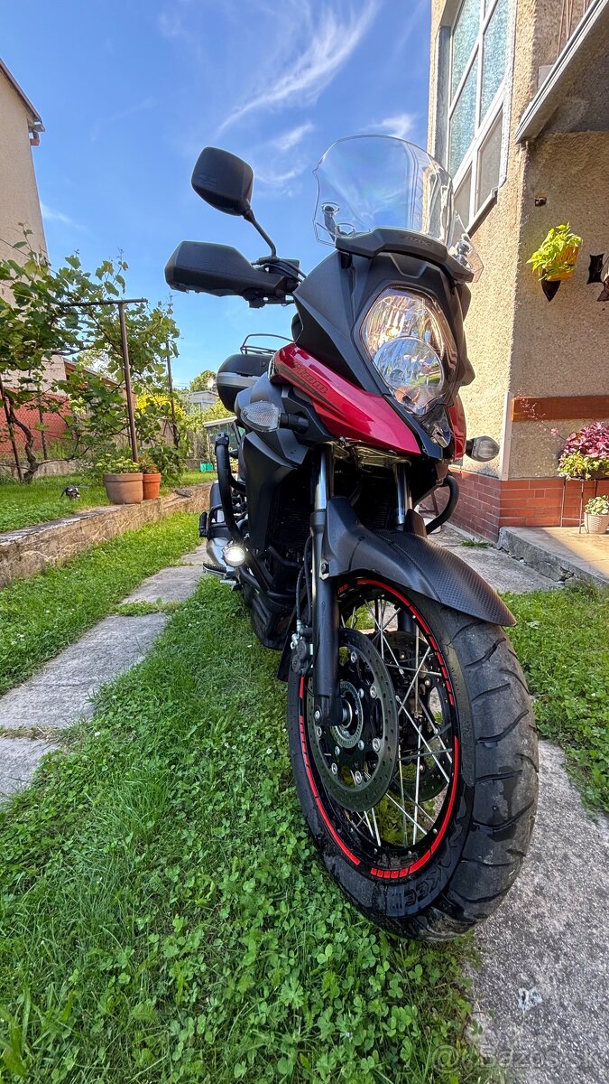 Suzuki Vstrom DL 650 - 4