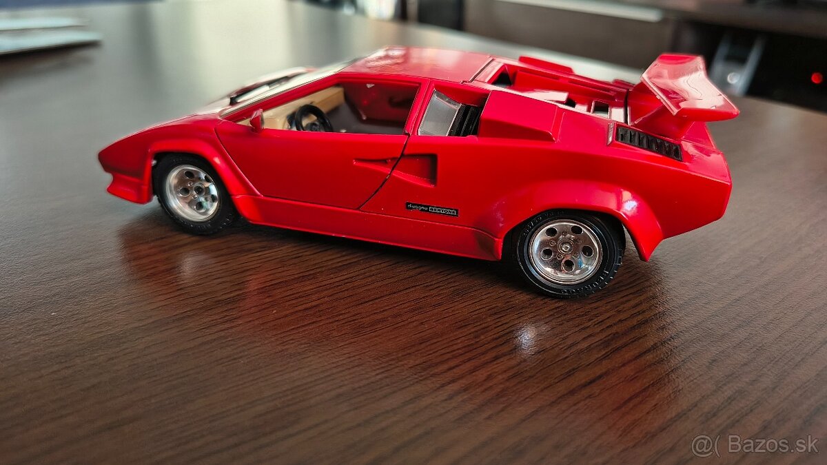 Lamborghini Countach 1:24 - 4