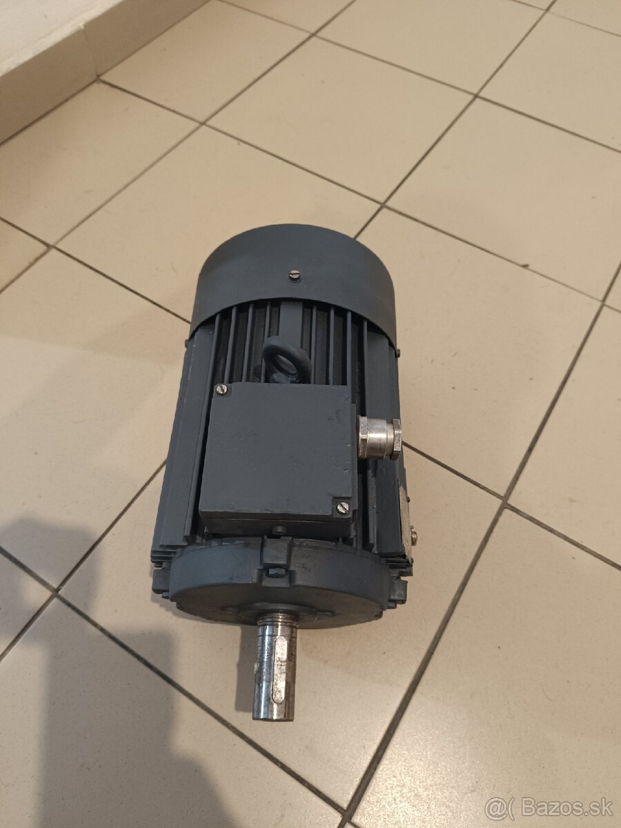 2,2KW/1400ot.min elektromotor na predaj - 4