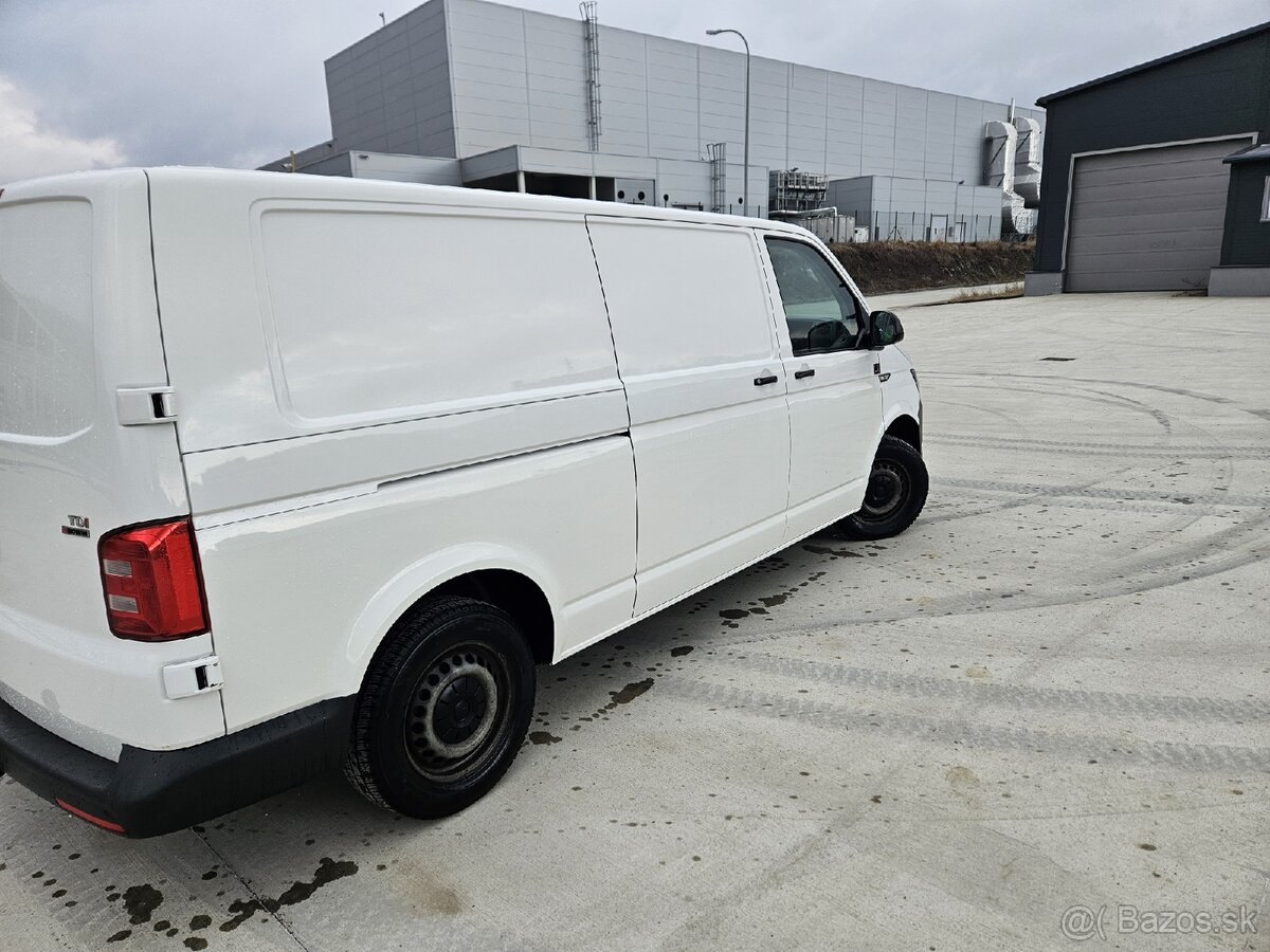 VW Transporter T6 4Motion 2.0 TDI Long - 4