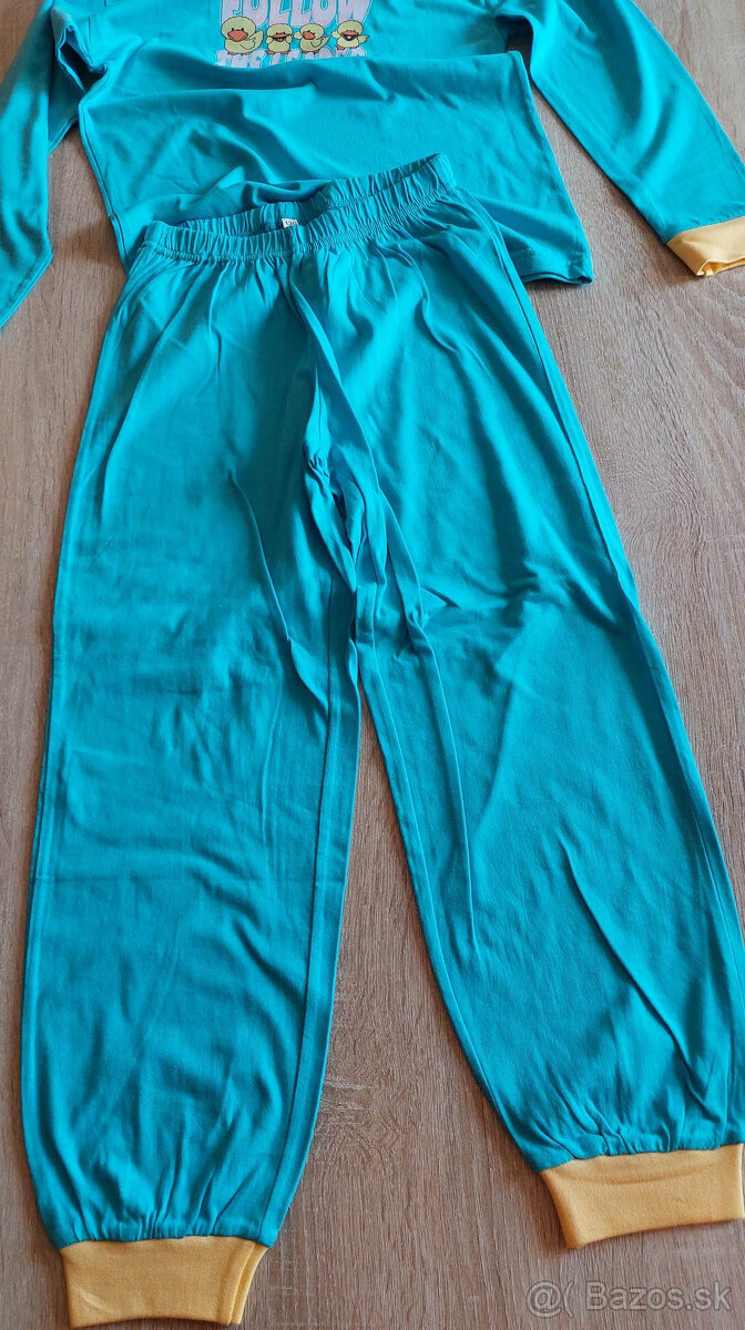 Pyžamo veľkosť 130 - 4