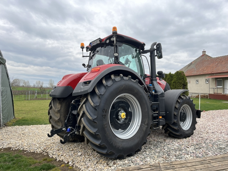 Traktor CASE IH OPTUM 300 CVX - 4