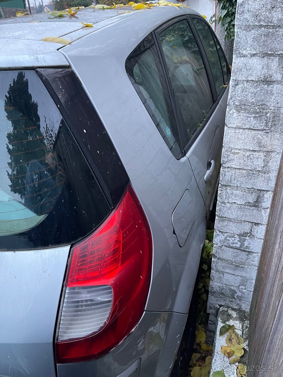 PREDÁM RENAULT SCENIC - 4