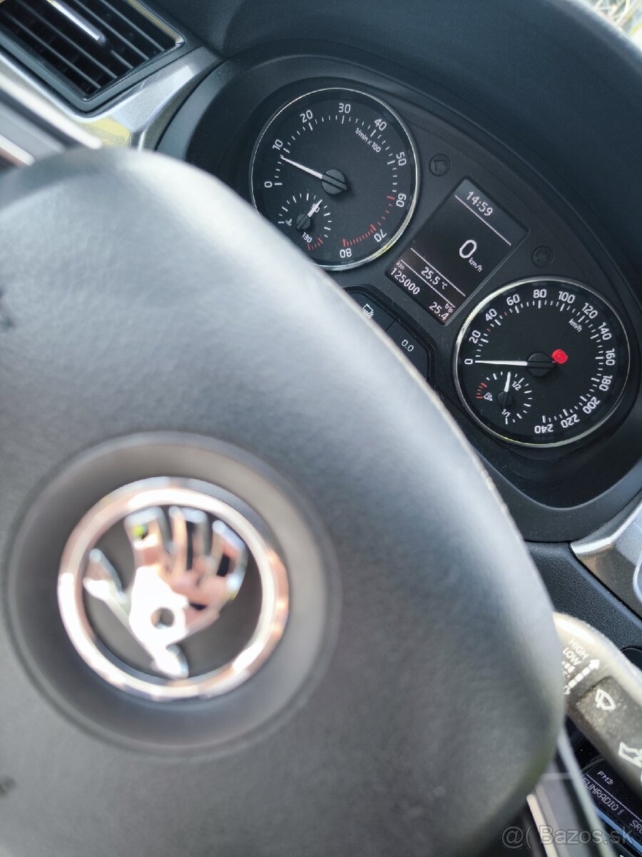 🟢 ŠKODA RAPID SPACEBACK 1.2 TSI 63 kW – 2015 – TOP STAV - 4