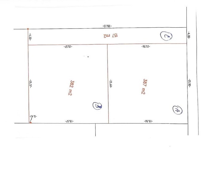 Krásny rovinatý pozemok na výstavbu rodinného domu v Strážsk - 4