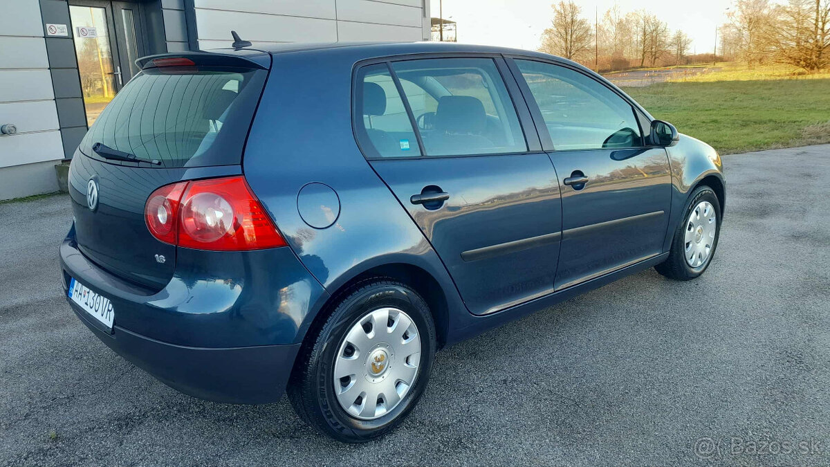 Volkswagen Golf V -- nová stk+ek -- - 4