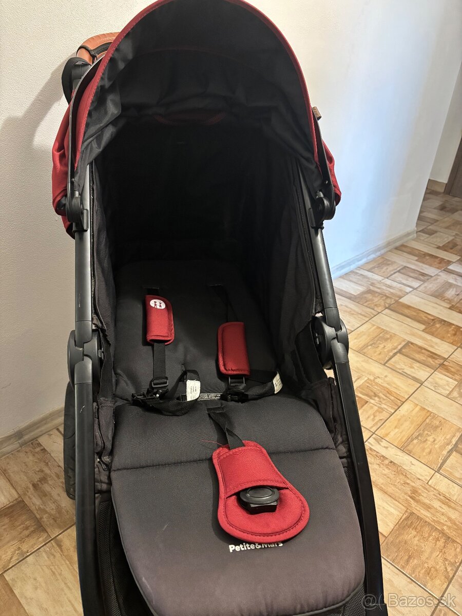 Pettite&mars street + - 4