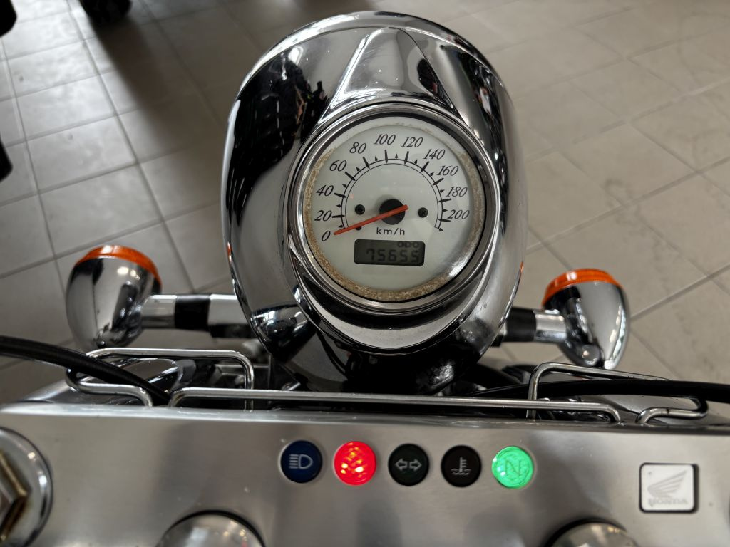 Honda VT 1100 C3 Shadow Aero - 4