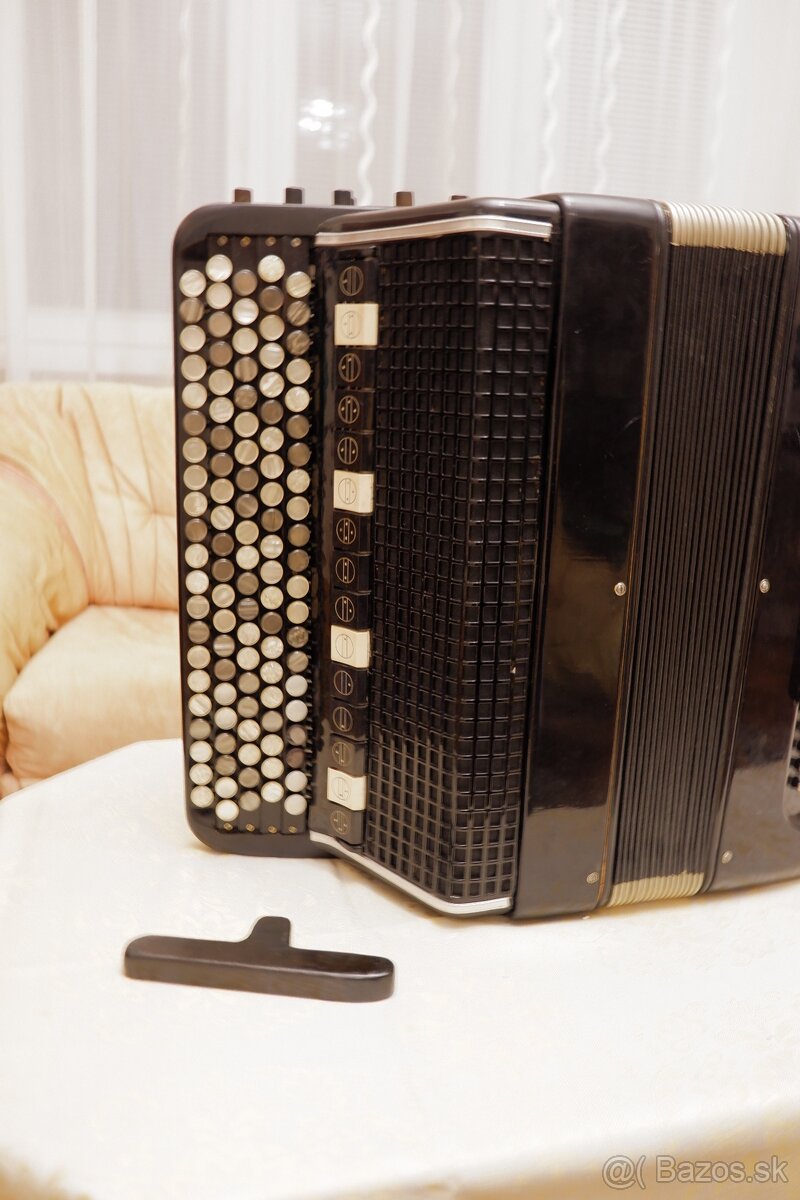 gombíkový akordeón Bayan Jupiter - 4