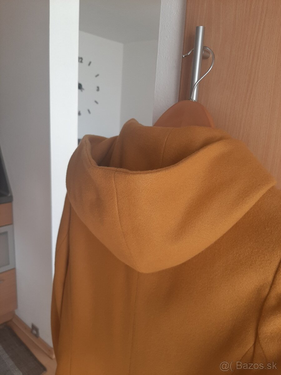 POZOR ZĽAVA Nový damsky vlnený kabát č.M - 4