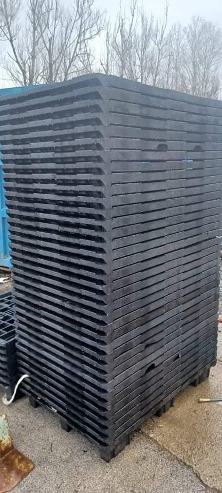 Plastové palety rôzne - 4