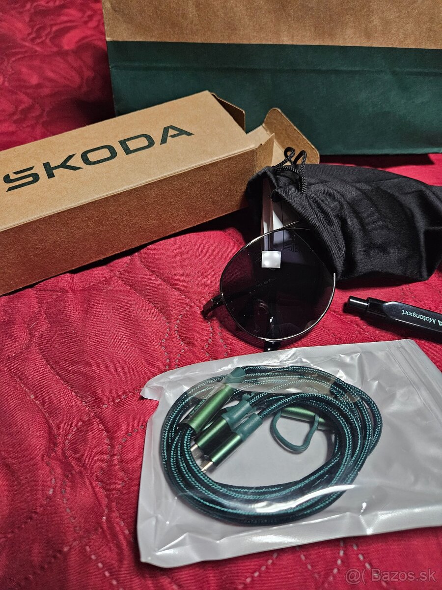 Slnečné okuliare originál Škoda, pero, nabíjací kábel USB - 4