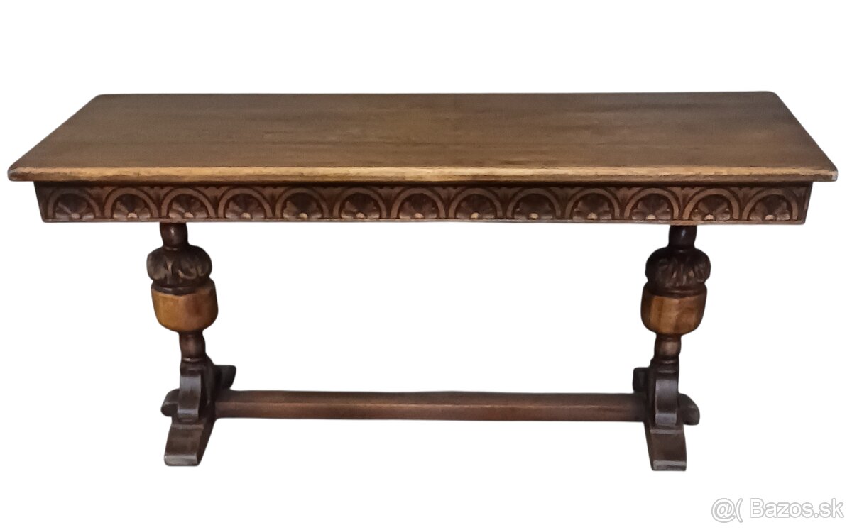 Staroẓ̌itny konferenč̣ný stolík - 4