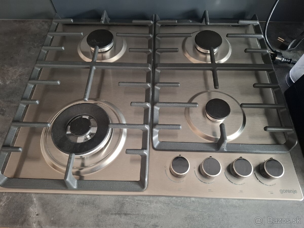 Kuchynská linka - 4