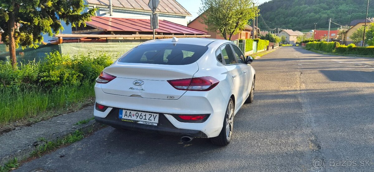 Hyundai i30 fastback - 4