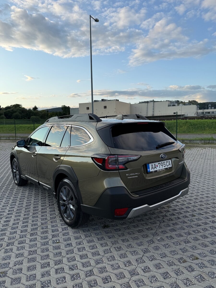 Subaru Outback 2.5i Adventure Lineartronic - 4
