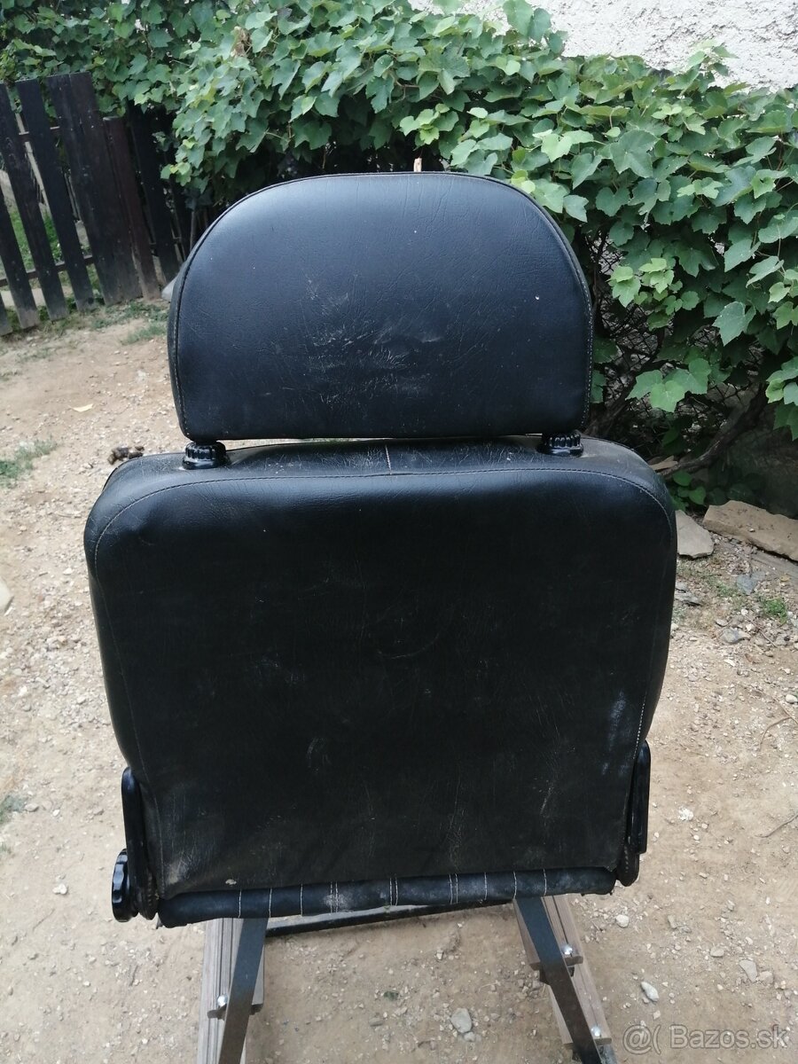 Sedačky Škoda 120 - 4