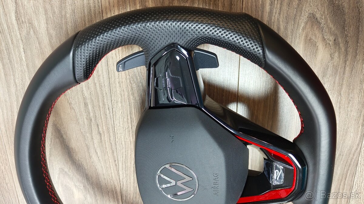Volant Golf 8 GTI - R RED - 4