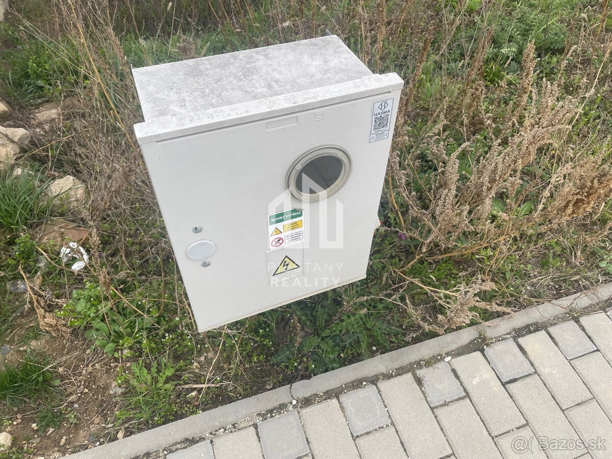 NA PREDAJ ideálny stavebný pozemok pre RD - 4