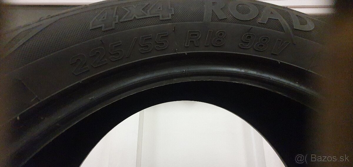 Gumy 225/55/18 - 4