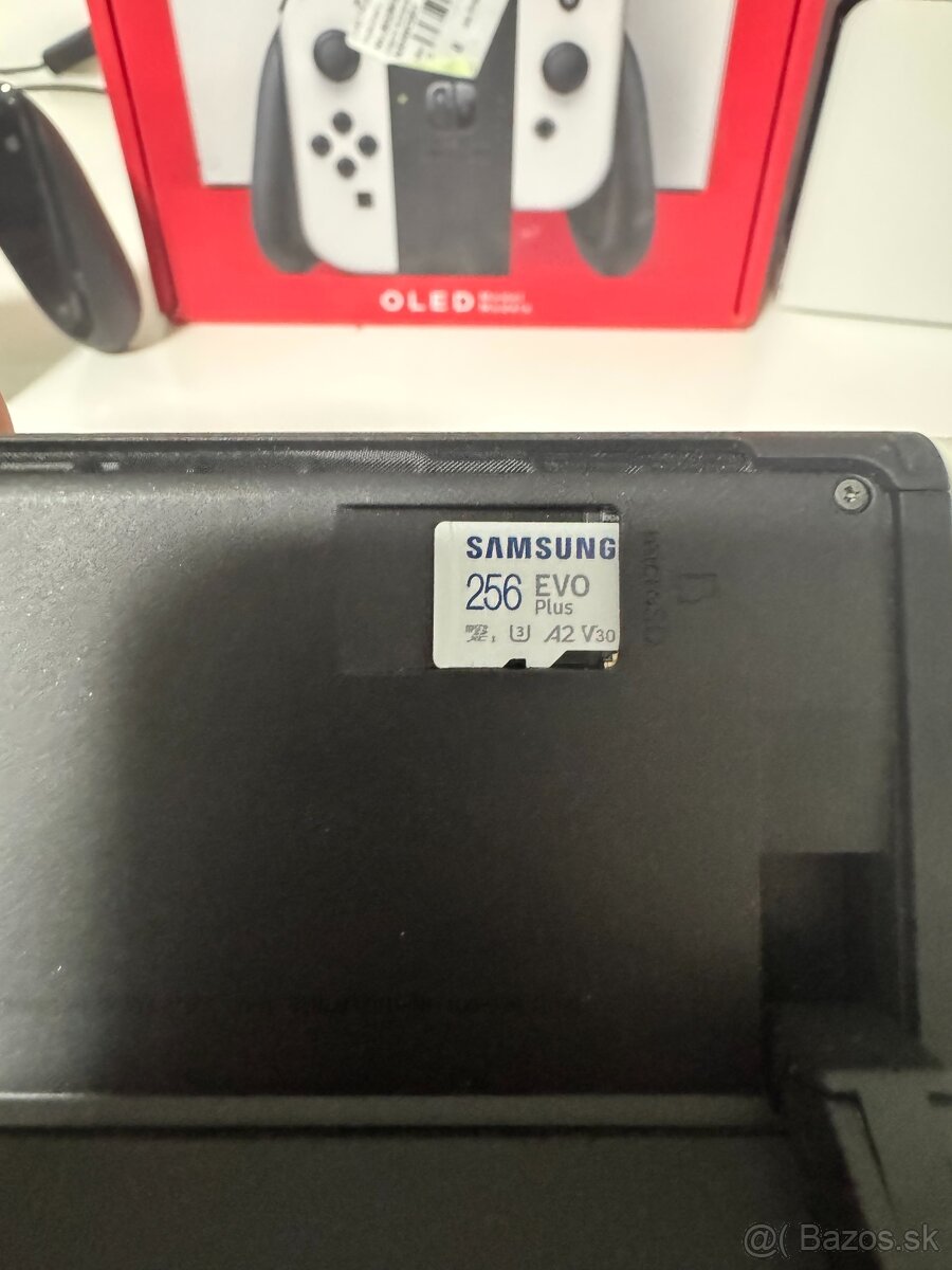 Nintendo Switch Oled + hry - 4